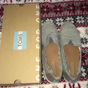 Toms size 10